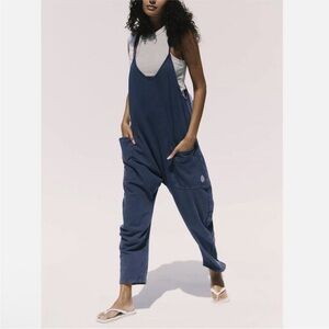 Free People Movement Midnight Navy Blue Women’s Hot Shot Jumpsuit Size Small